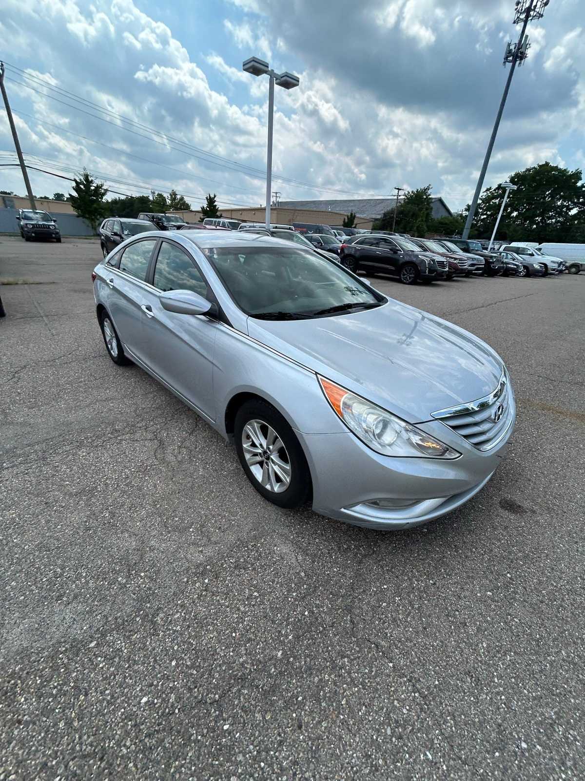 Thumbnail: 2013 Hyundai Sonata - 6