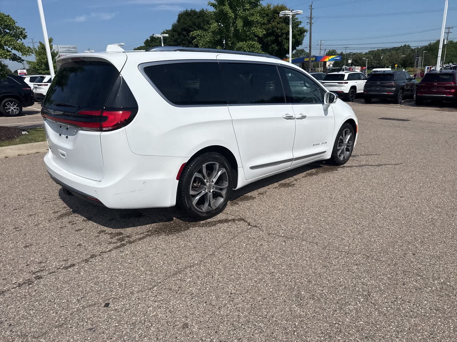 Thumbnail: 2022 Chrysler Pacifica - 13