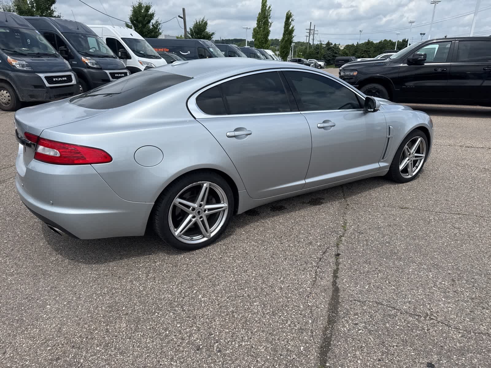 Thumbnail: 2011 Jaguar XF - 13
