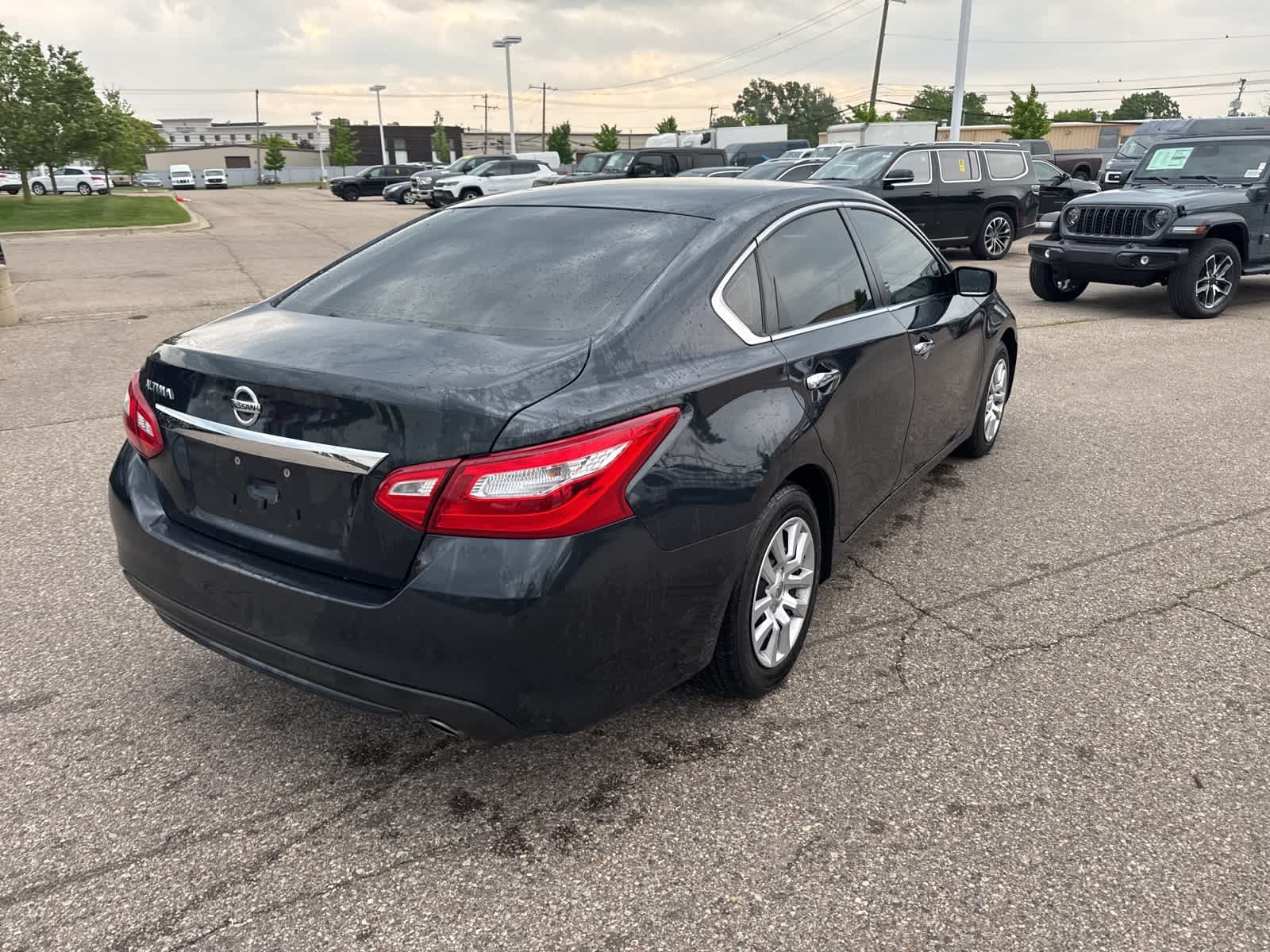2017 Nissan Altima S 15