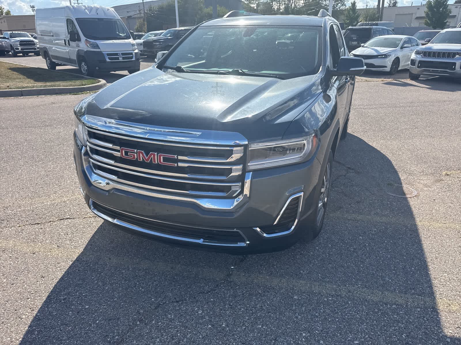 2020 Gmc Acadia SLE photo 3
