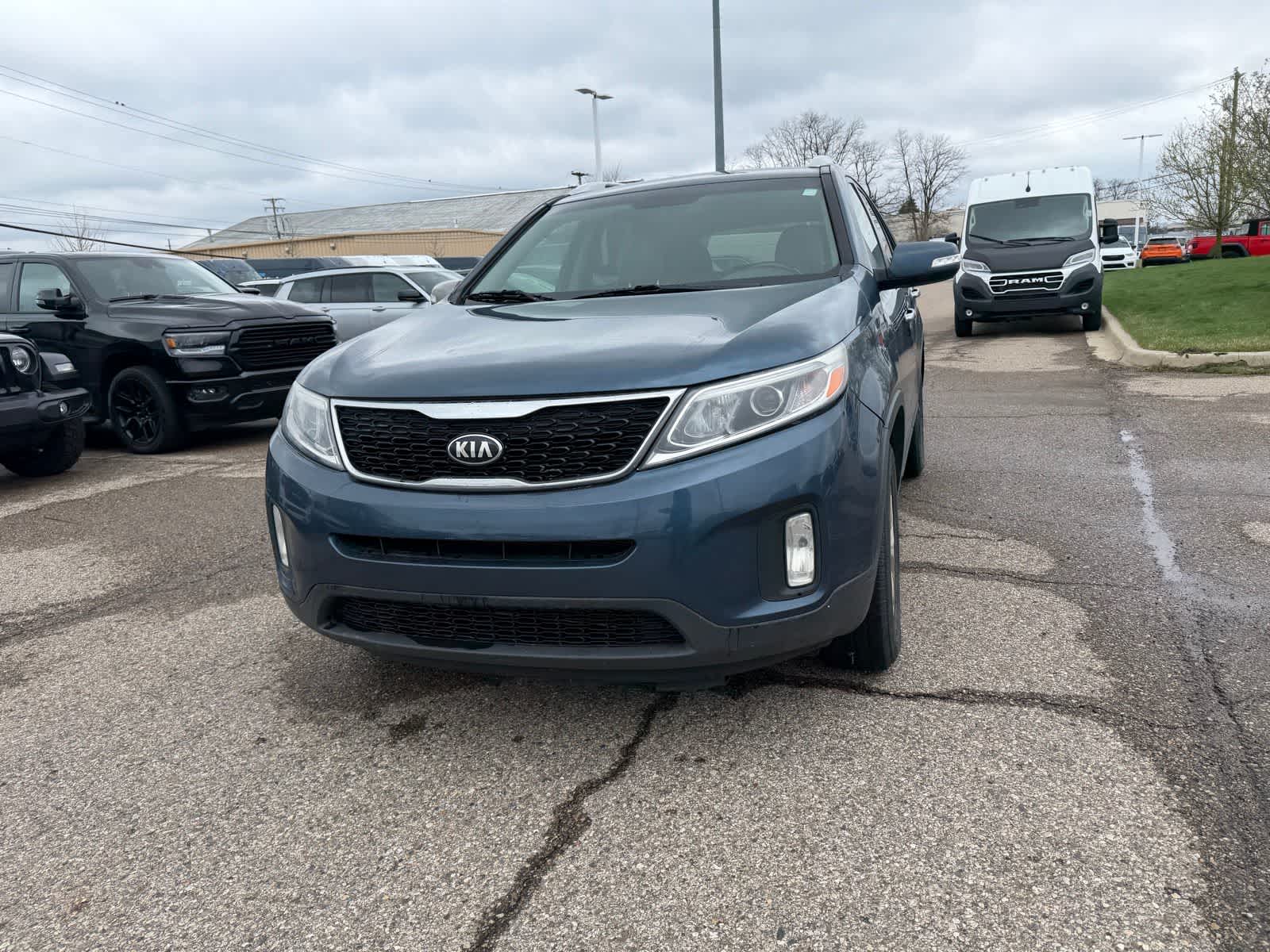 Thumbnail: 2014 Kia Sorento - 4