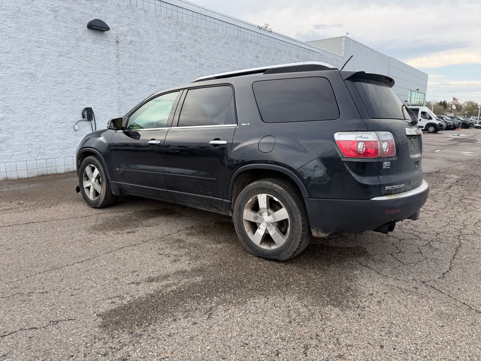 Thumbnail: 2009 GMC Acadia - 23