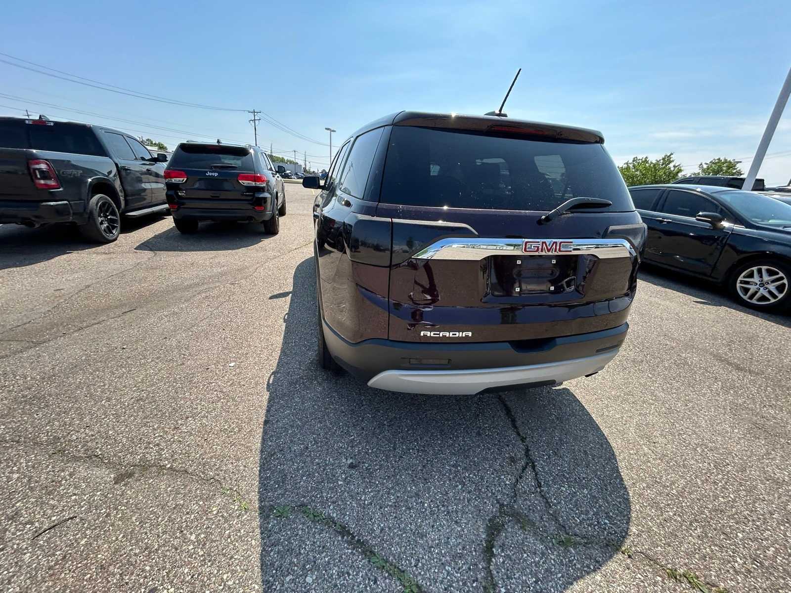 2017 GMC Acadia SLE 21