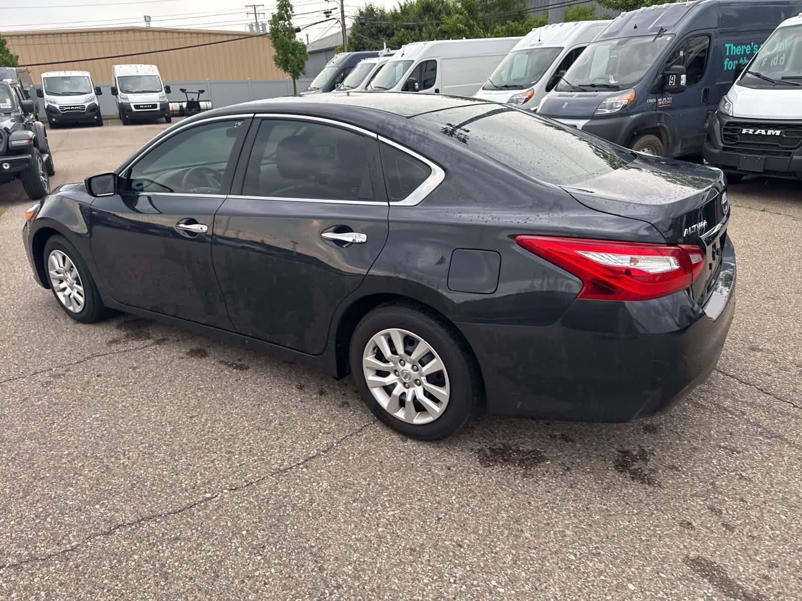 2017 Nissan Altima S 20