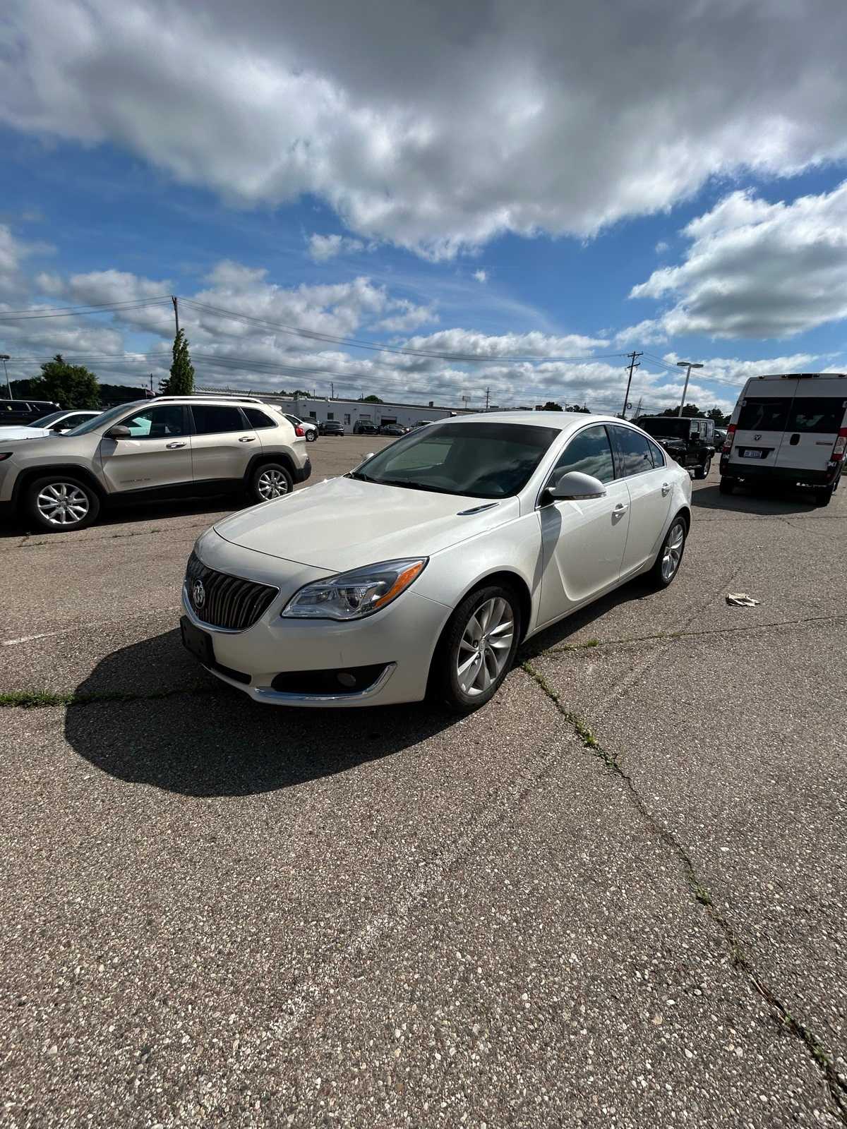 Thumbnail: 2014 Buick Regal - 4