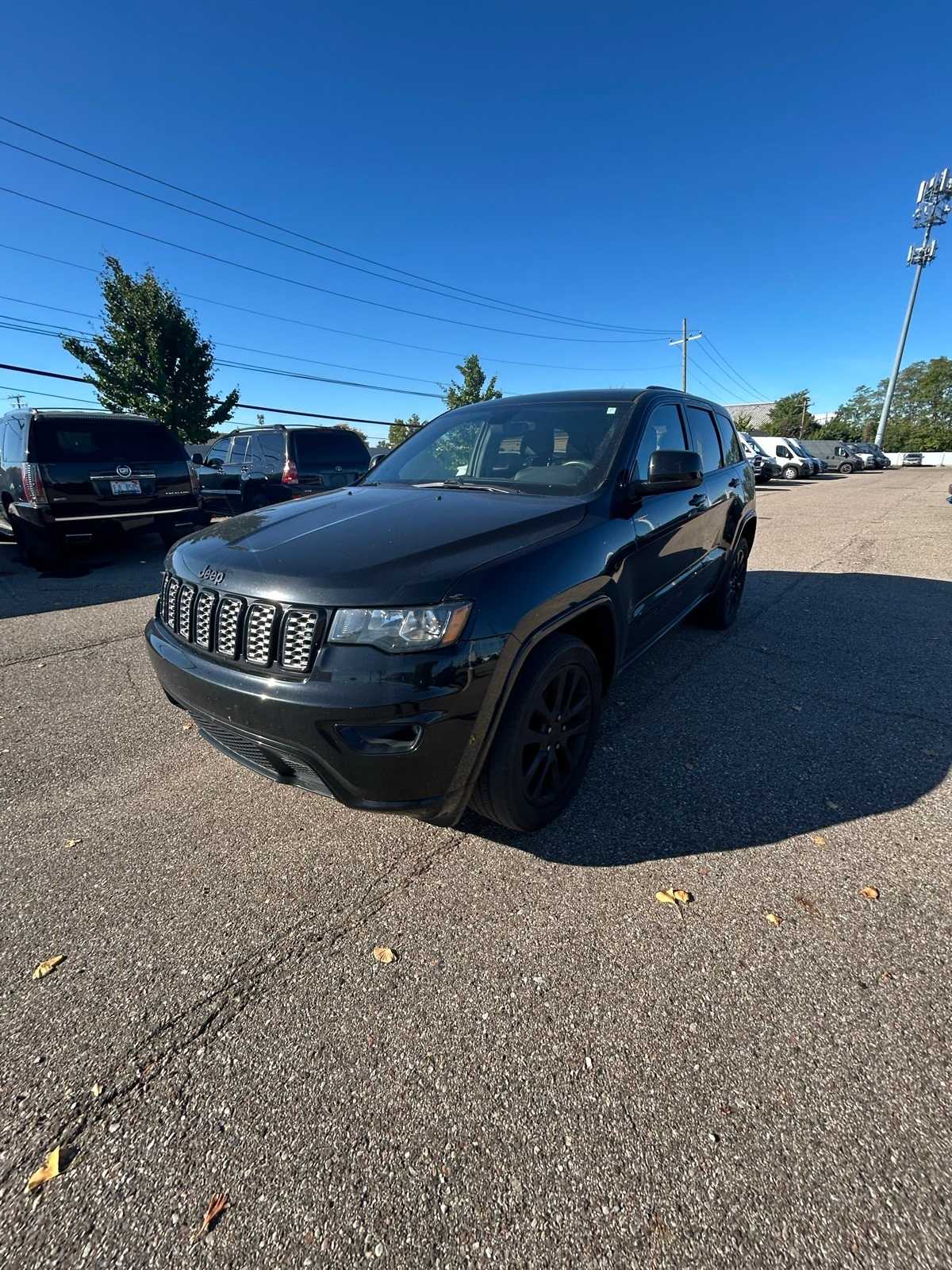 Thumbnail: 2019 Jeep Grand Cherokee - 2