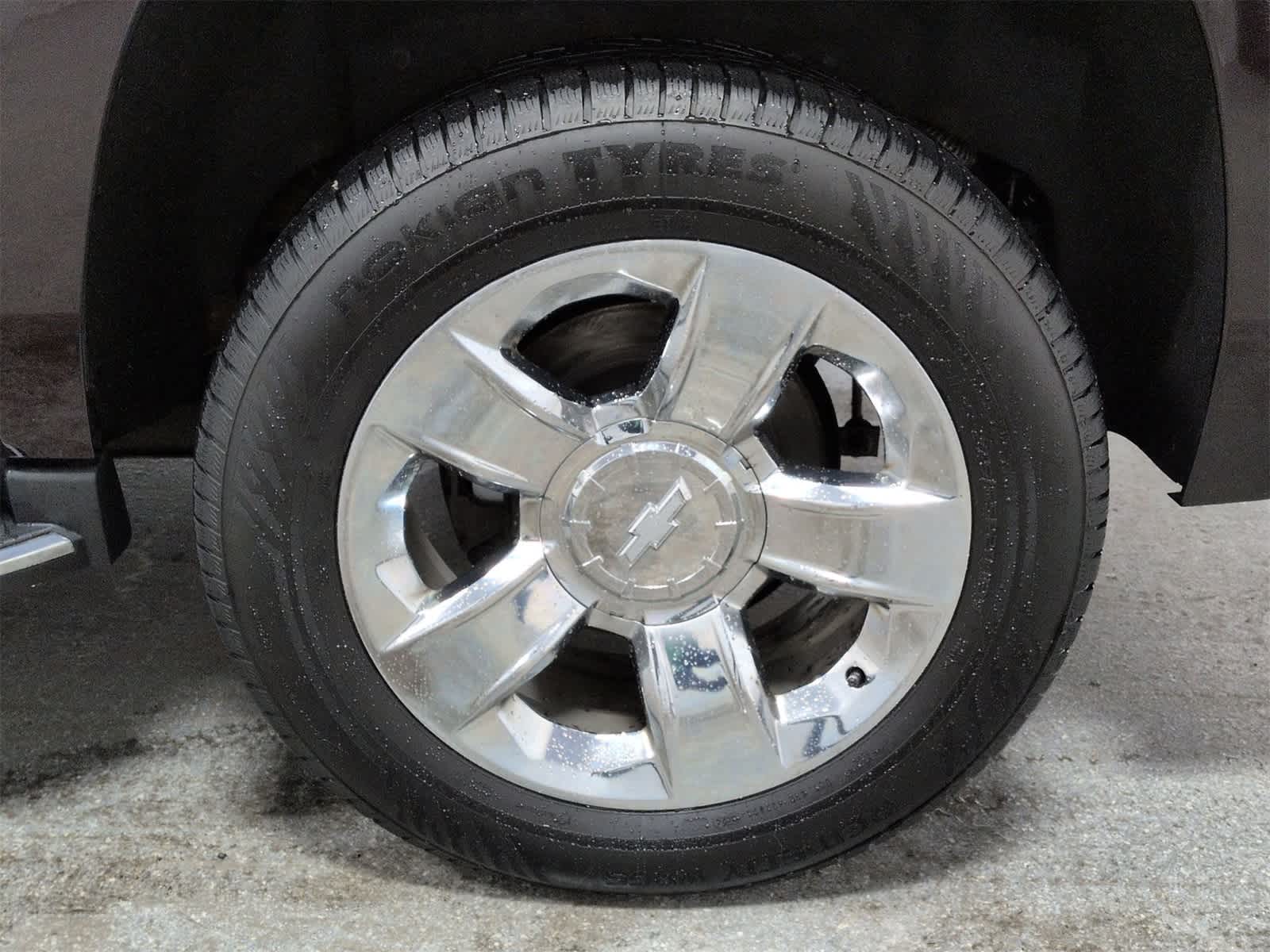 Thumbnail: 2020 Chevrolet Tahoe - 14