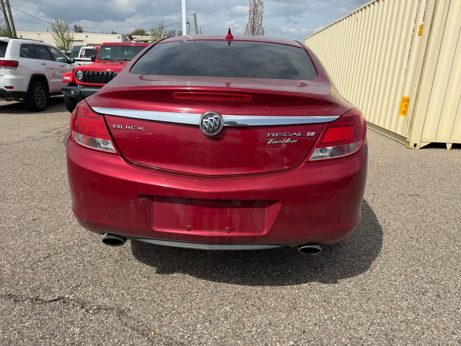 Thumbnail: 2012 Buick Regal - 19