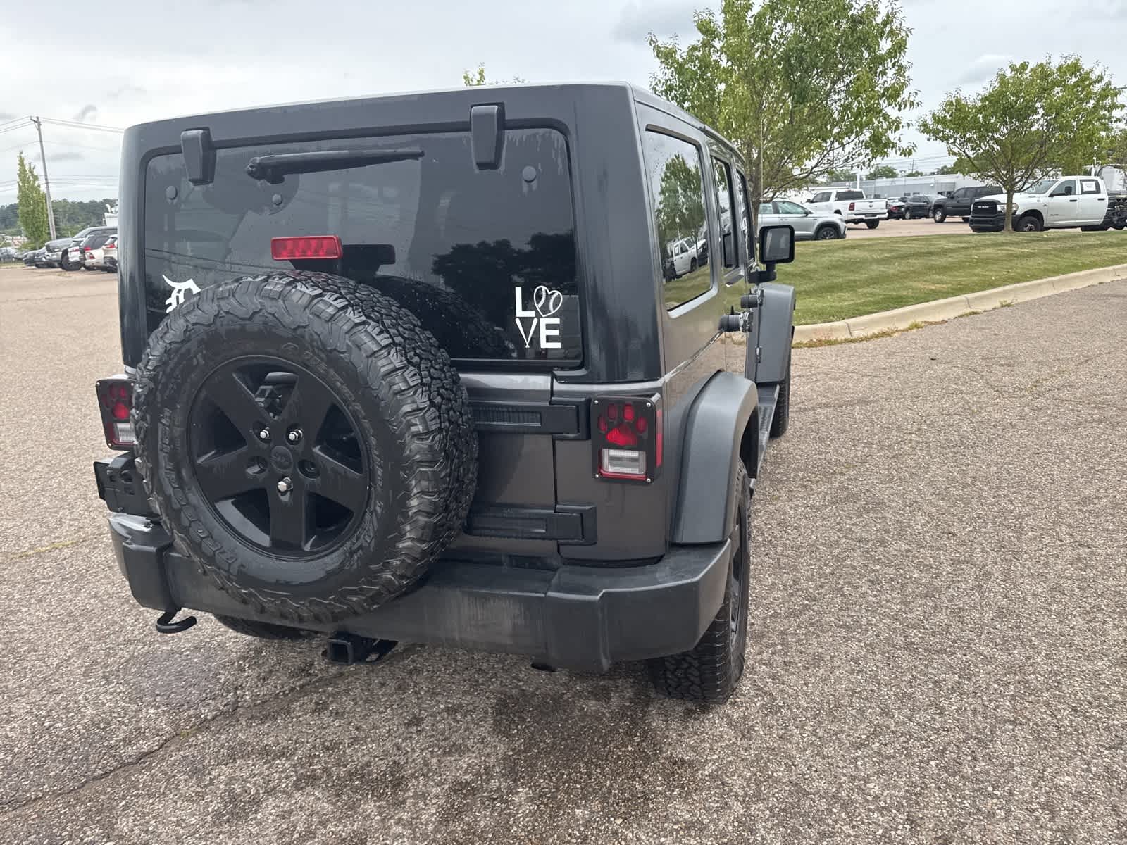Thumbnail: 2018 Jeep Wrangler - 16