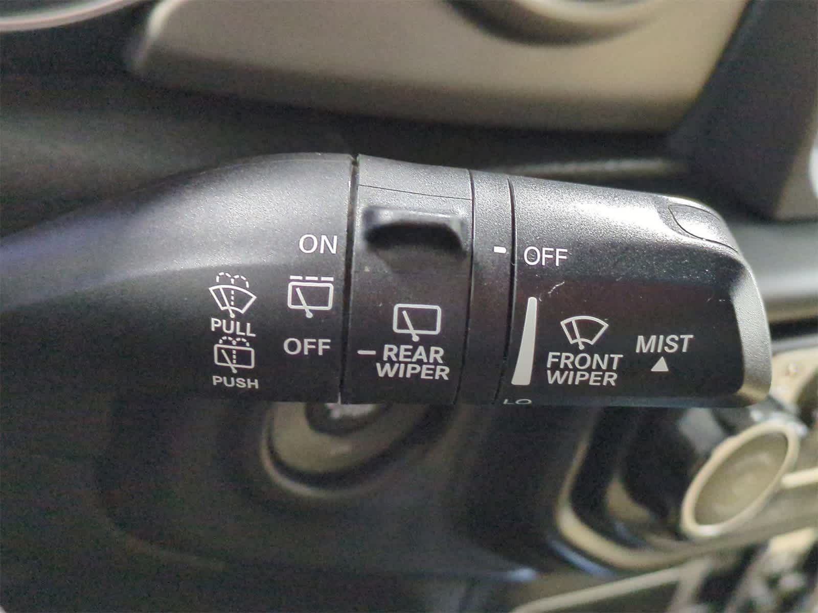 Thumbnail: 2018 Jeep Wrangler - 25