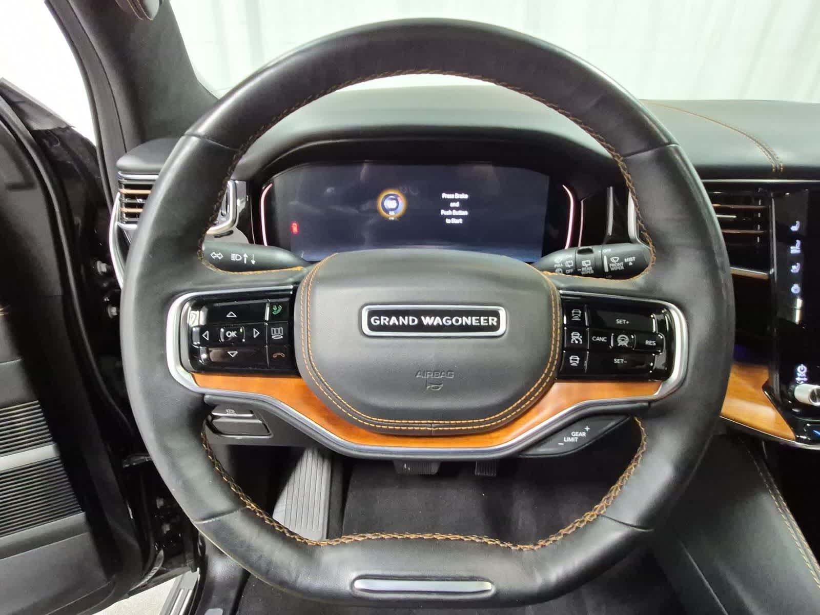 Thumbnail: 2022 Jeep Grand Wagoneer - 32