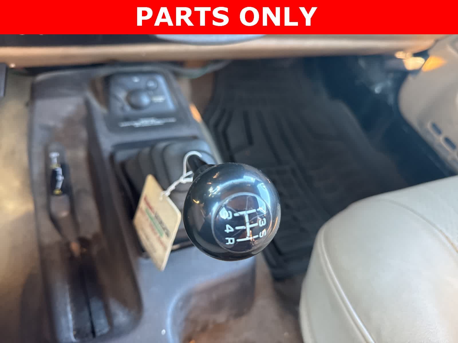 Thumbnail: 2000 Jeep Wrangler - 28