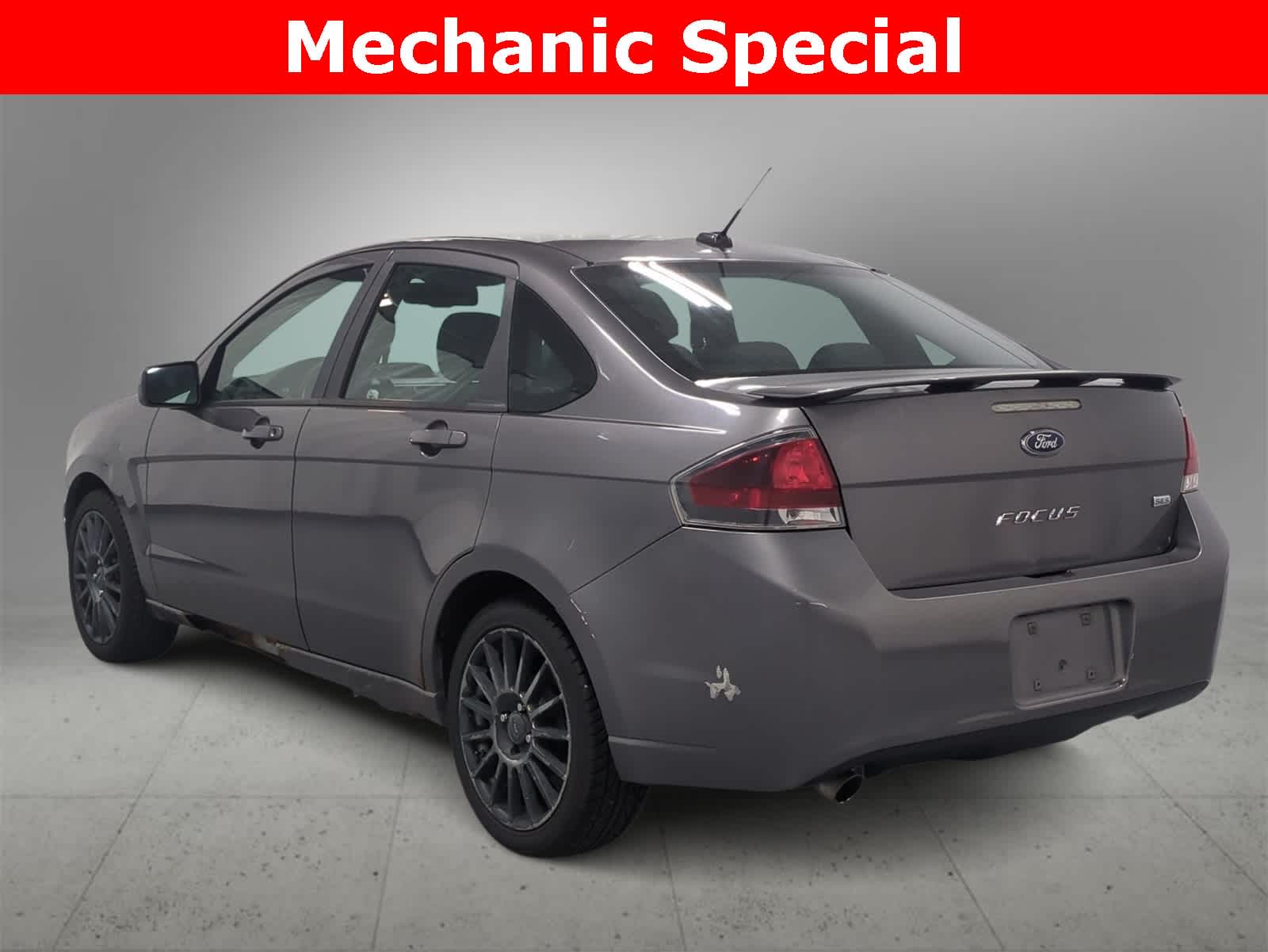 Thumbnail: 2010 Ford Focus - 6
