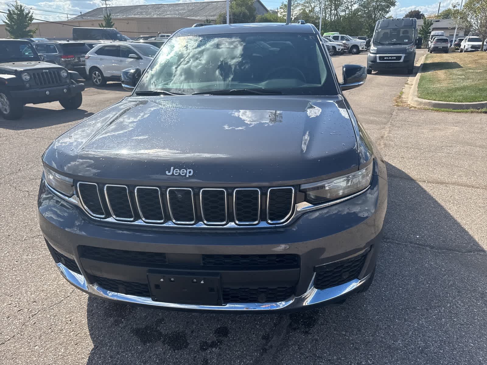 Thumbnail: 2024 Jeep Grand Cherokee L - 3