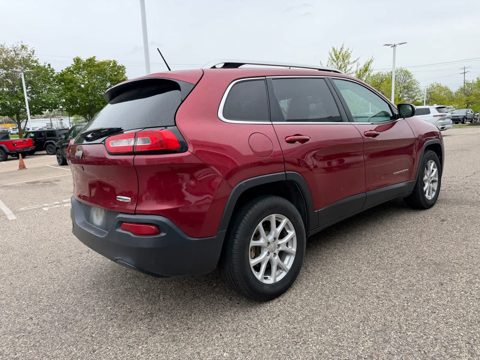 Thumbnail: 2015 Jeep Cherokee - 15