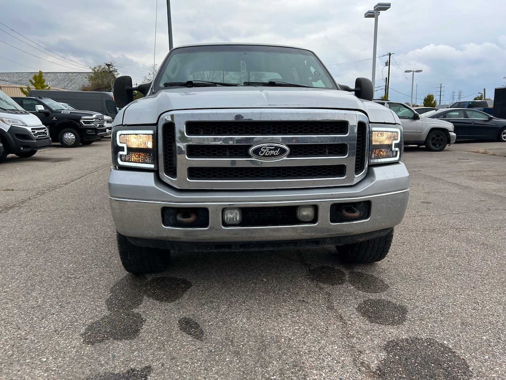 Used 2005 Ford Super Duty F-250 Truck
