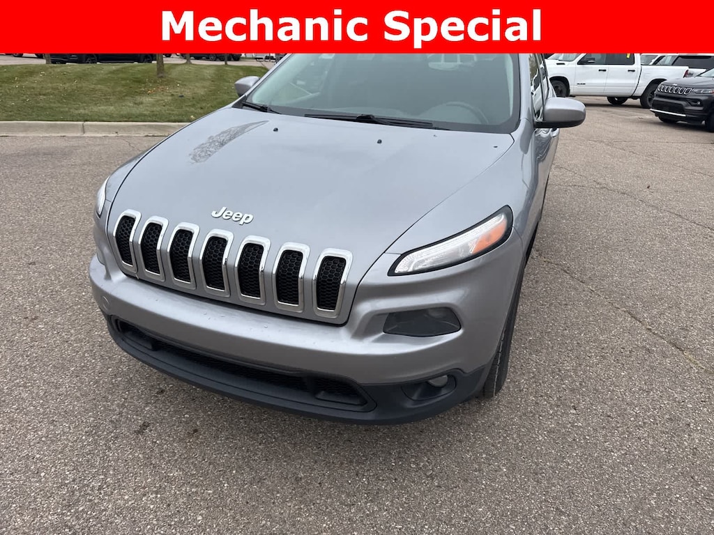 Used 2014 Jeep Cherokee Latitude SUV