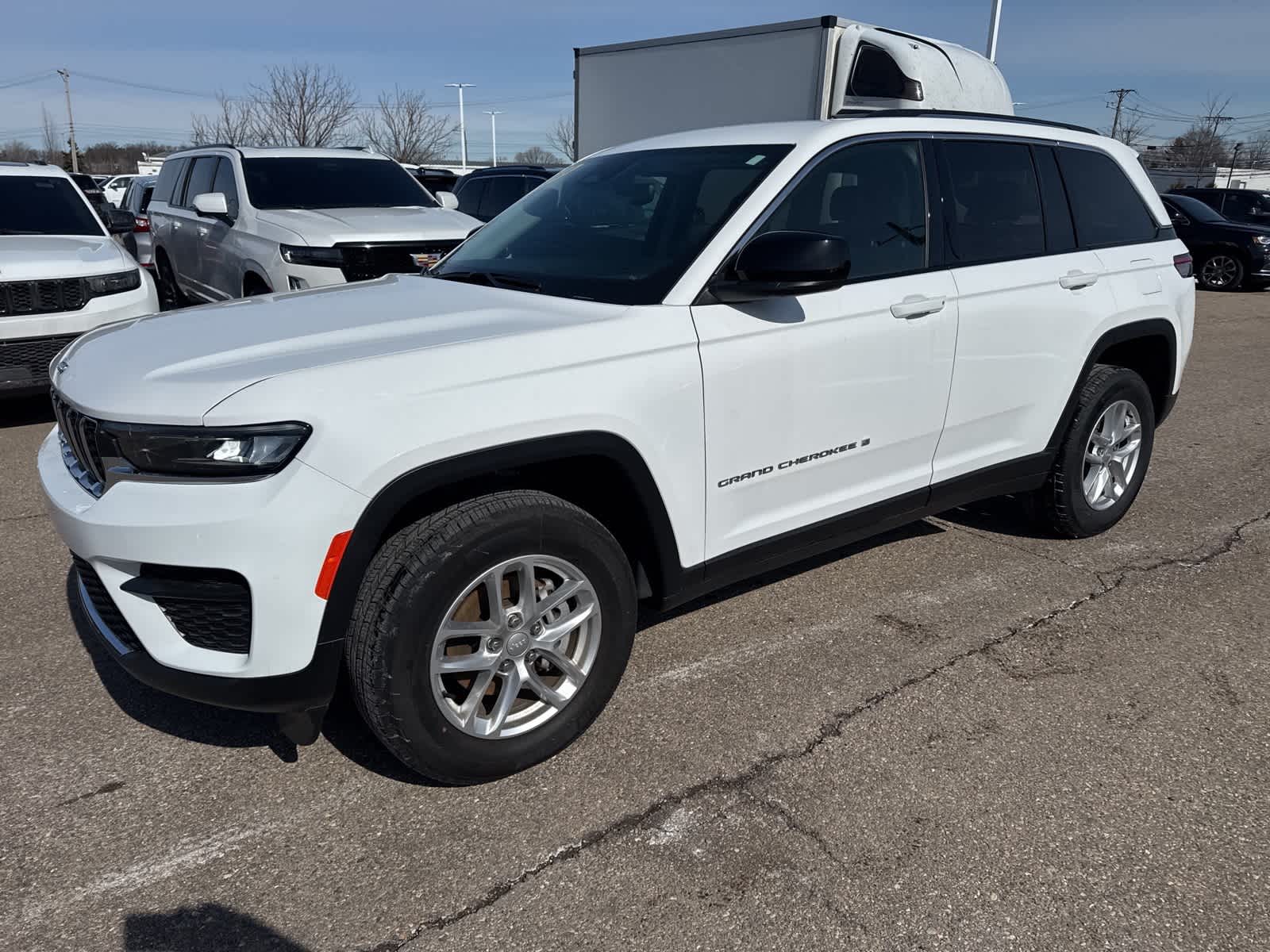 Thumbnail: 2024 Jeep Grand Cherokee - 22