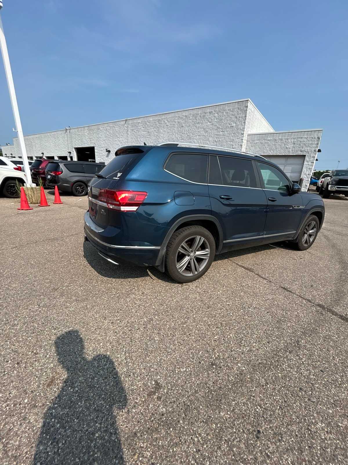 Thumbnail: 2018 Volkswagen Atlas - 16
