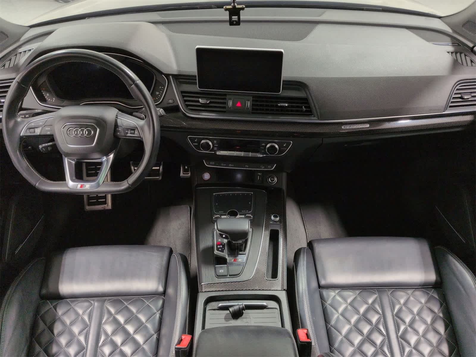 Thumbnail: 2019 Audi SQ5 - 16