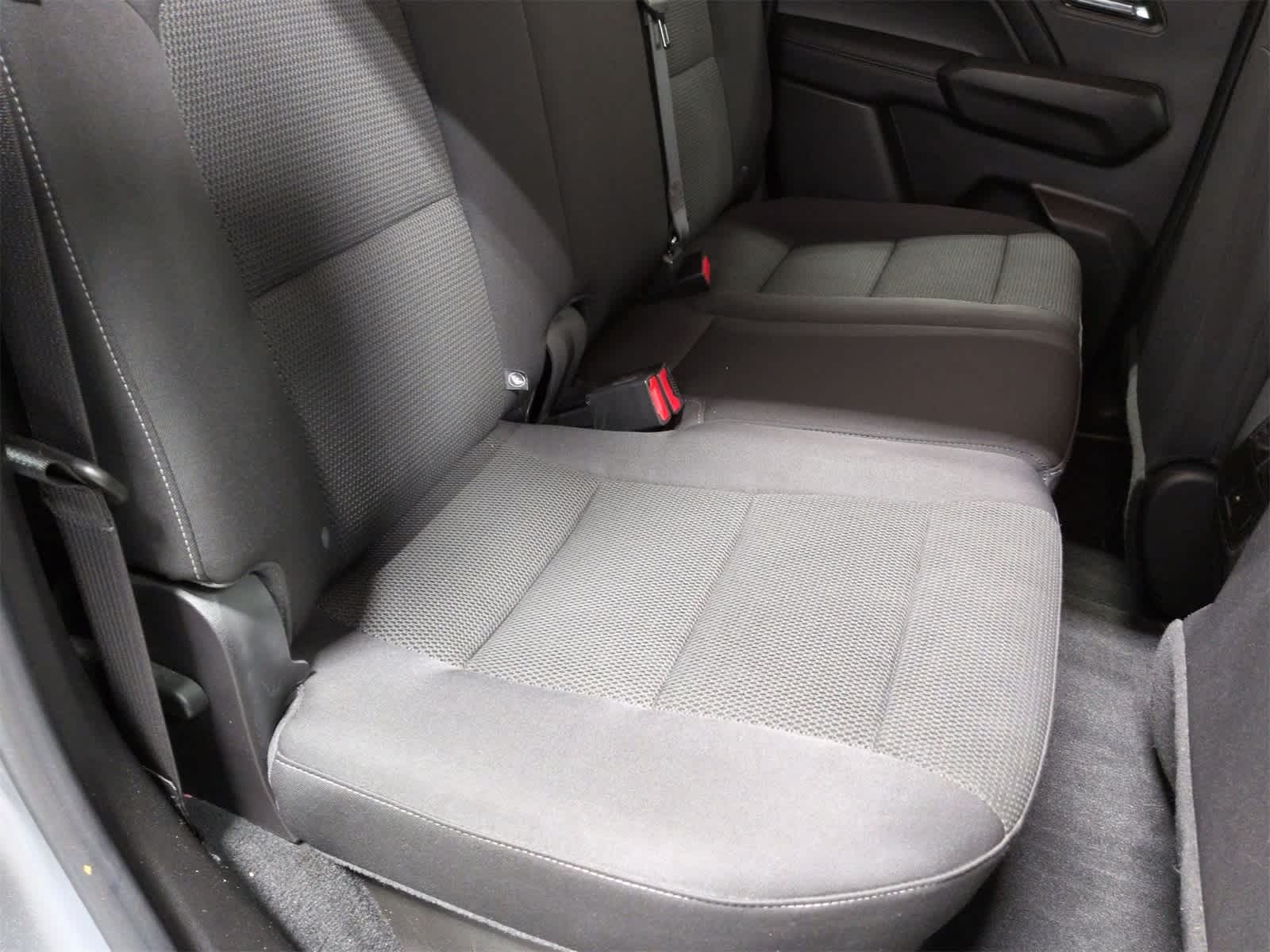 Thumbnail: 2023 Chevrolet Colorado - 21