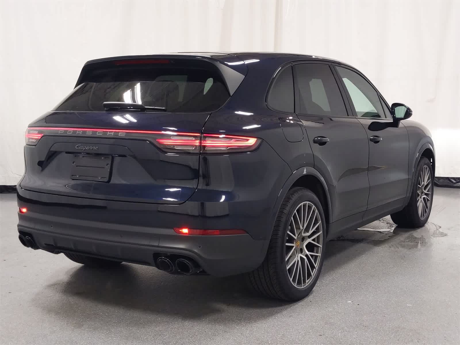 Thumbnail: 2023 Porsche Cayenne - 14
