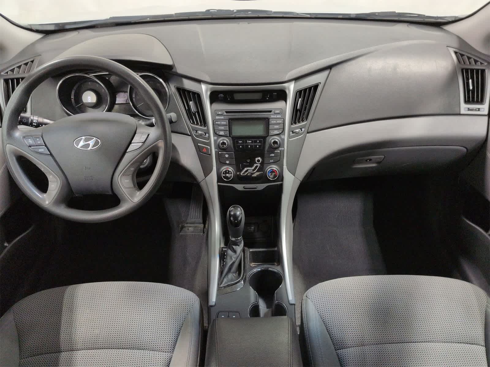 Thumbnail: 2013 Hyundai Sonata - 16