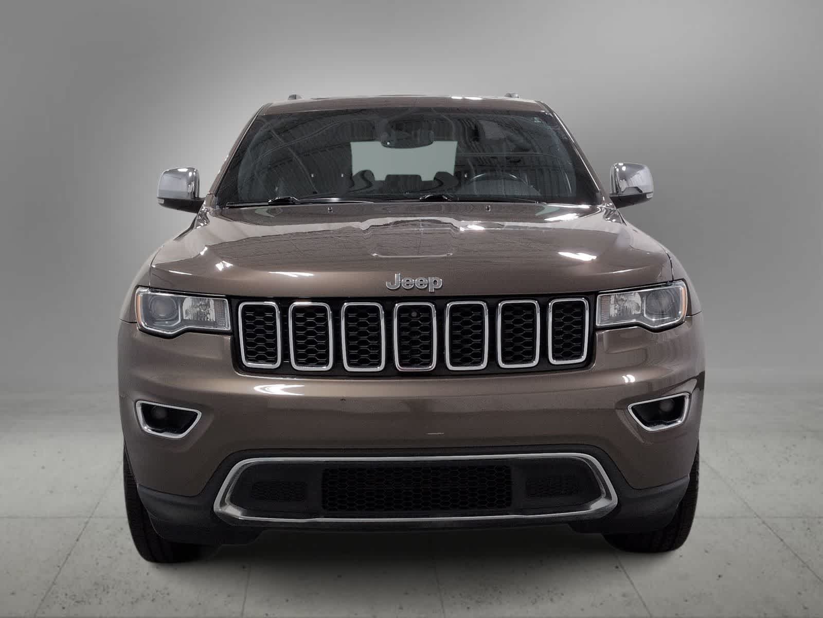 Thumbnail: 2019 Jeep Grand Cherokee - 3