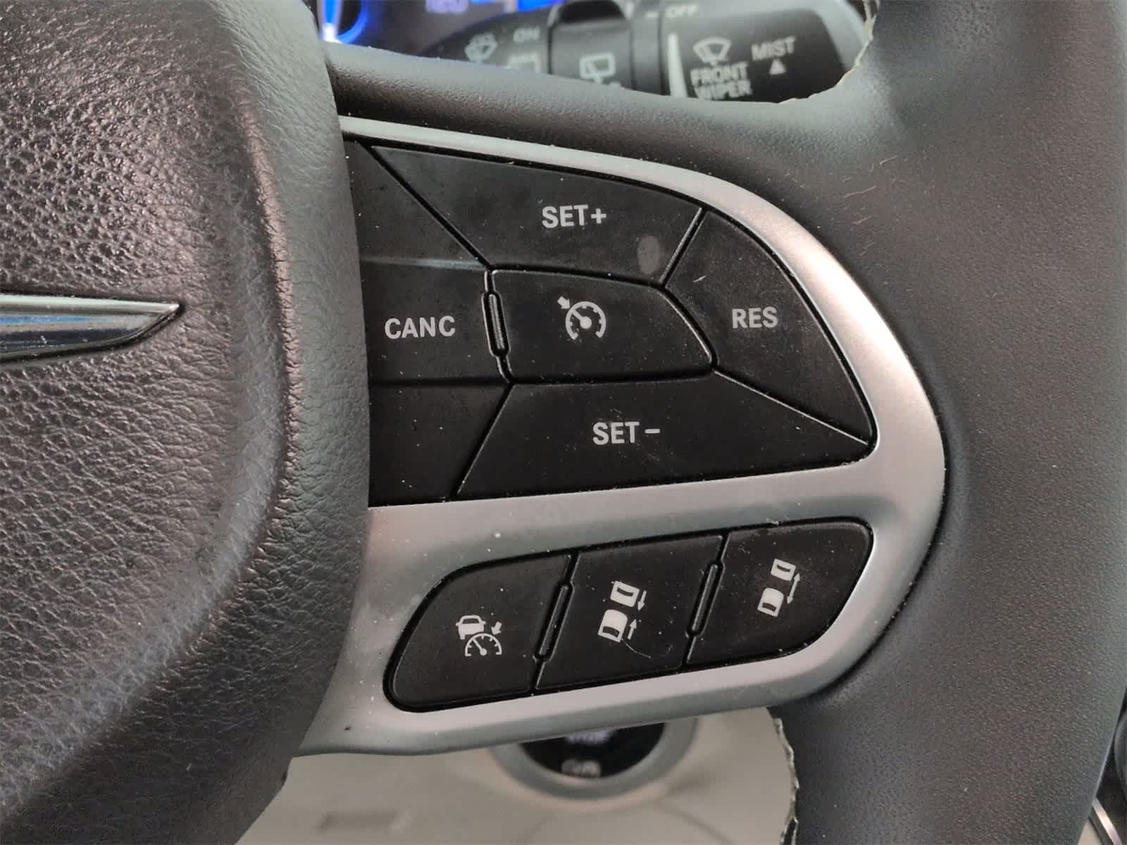 Thumbnail: 2024 Chrysler Pacifica - 27