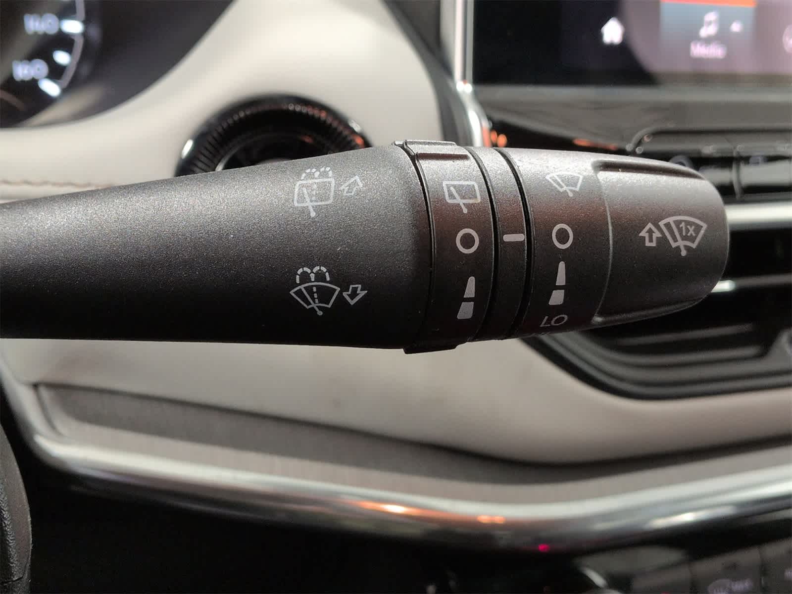 Thumbnail: 2023 Jeep Compass - 26