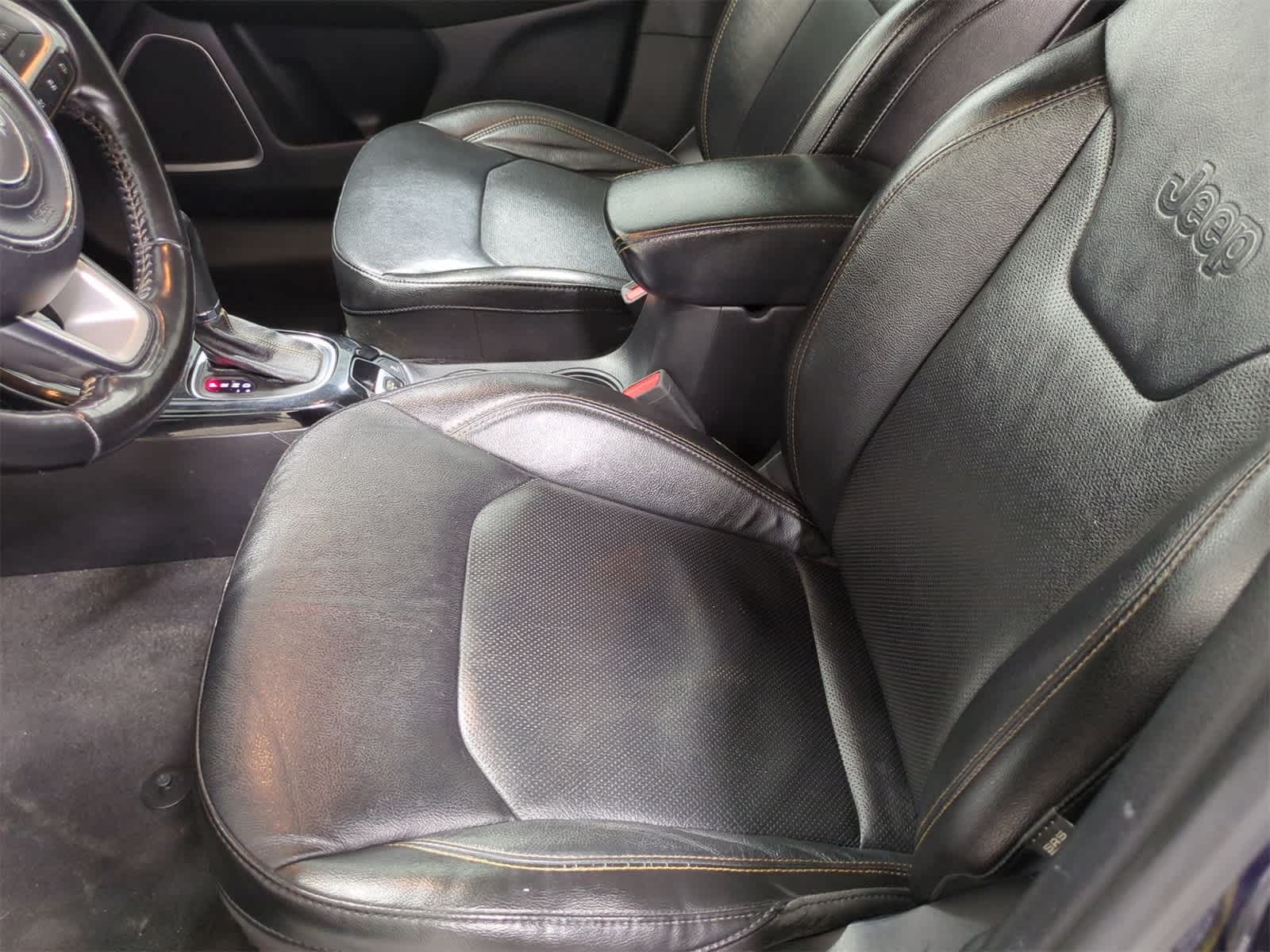 Thumbnail: 2021 Jeep Compass - 24