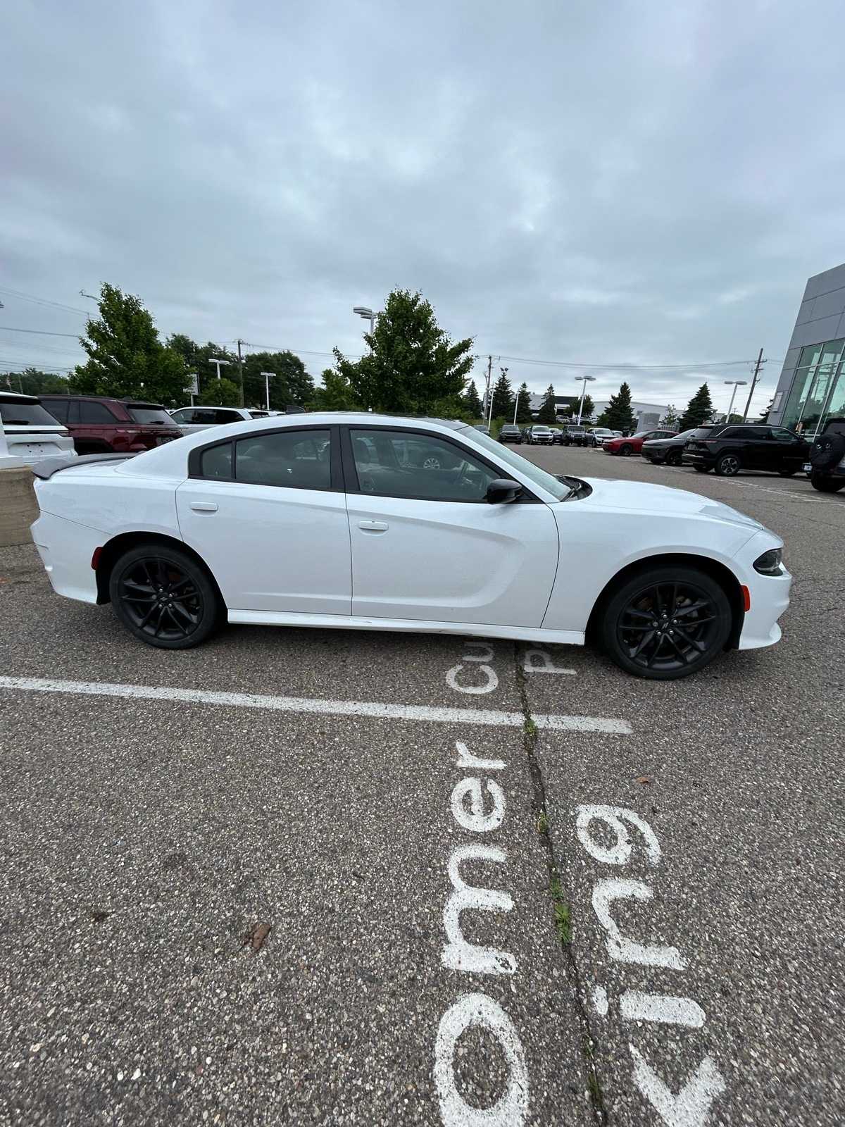 Thumbnail: 2021 Dodge Charger - 13