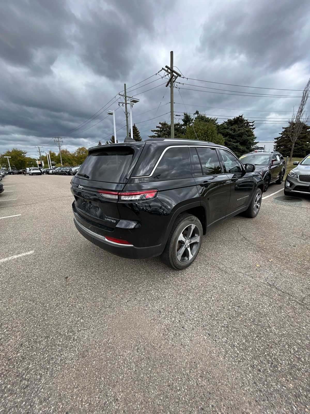 Thumbnail: 2023 Jeep Grand Cherokee - 19