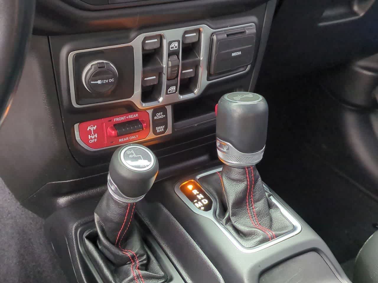 Thumbnail: 2021 Jeep Wrangler - 30