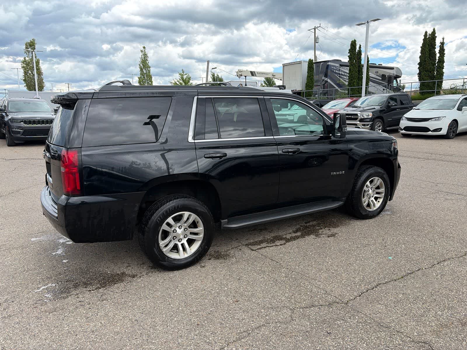 Thumbnail: 2018 Chevrolet Tahoe - 13