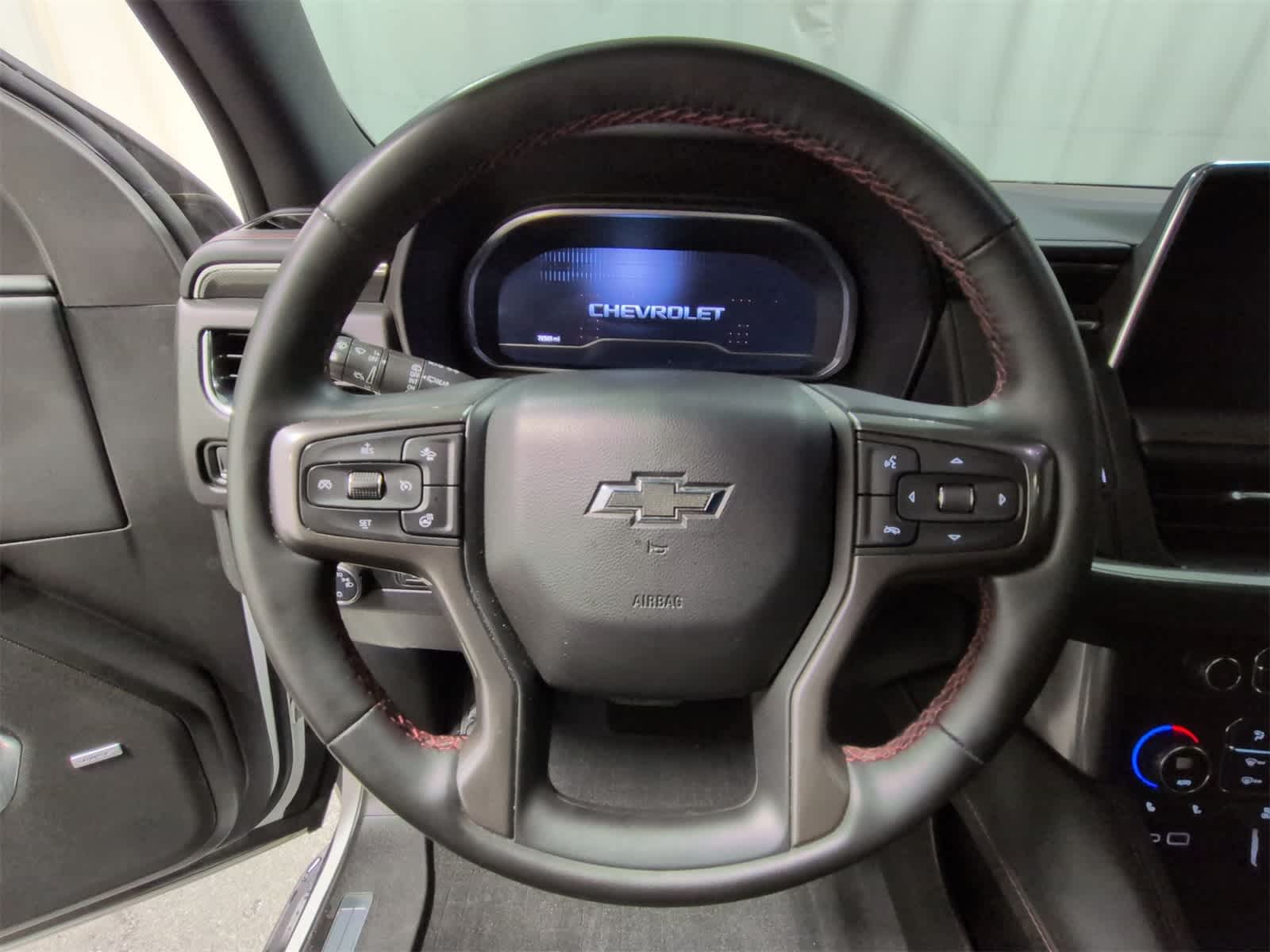 Thumbnail: 2023 Chevrolet Tahoe - 25