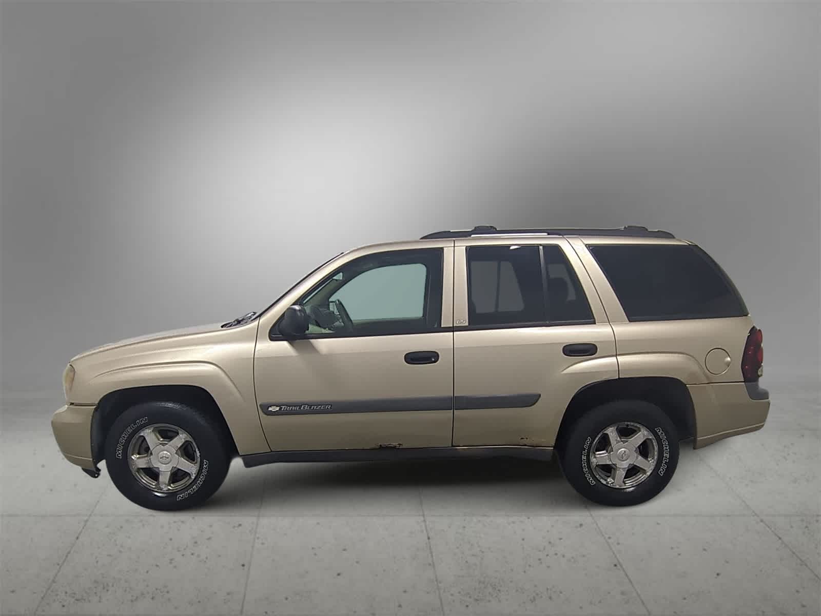 Thumbnail: 2004 Chevrolet TrailBlazer - 5