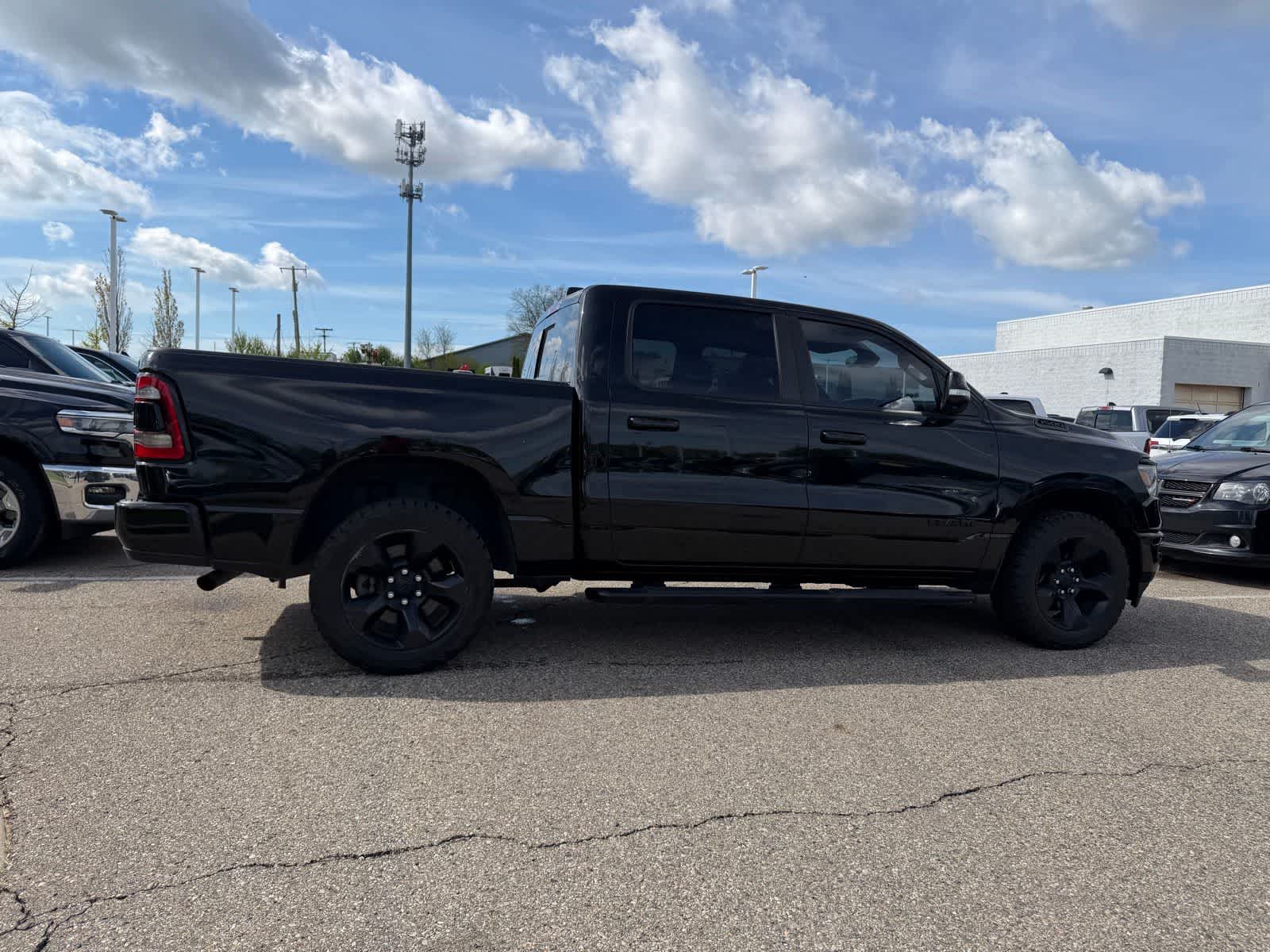 Thumbnail: 2019 RAM 1500 - 16