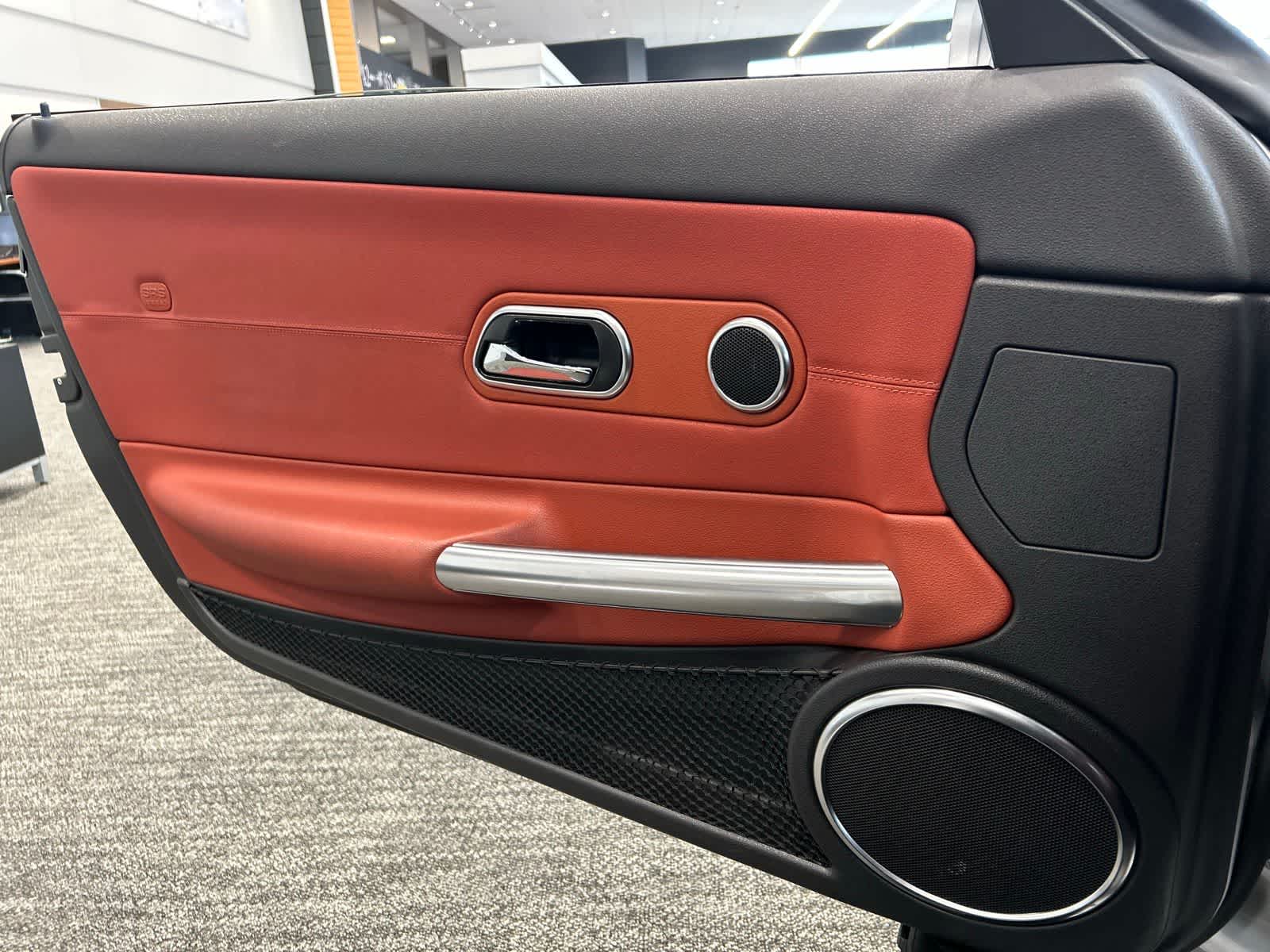 Thumbnail: 2007 Chrysler Crossfire - 29