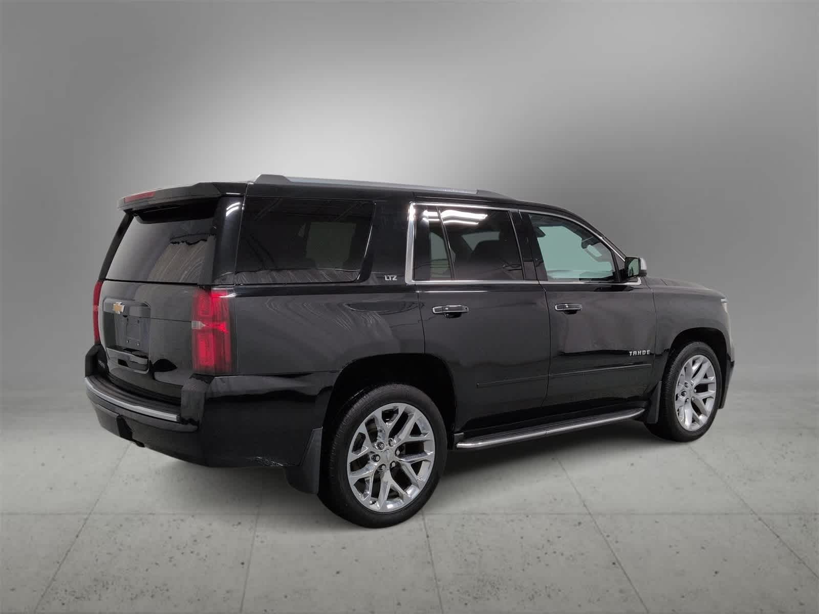 Thumbnail: 2016 Chevrolet Tahoe - 8