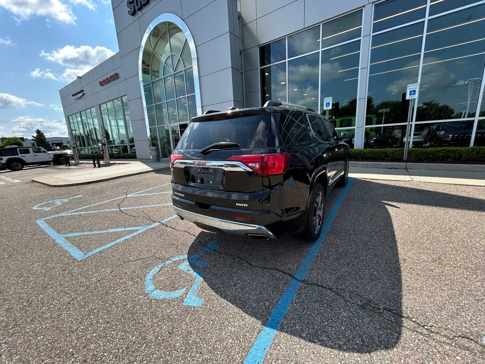 Thumbnail: 2019 GMC Acadia - 14