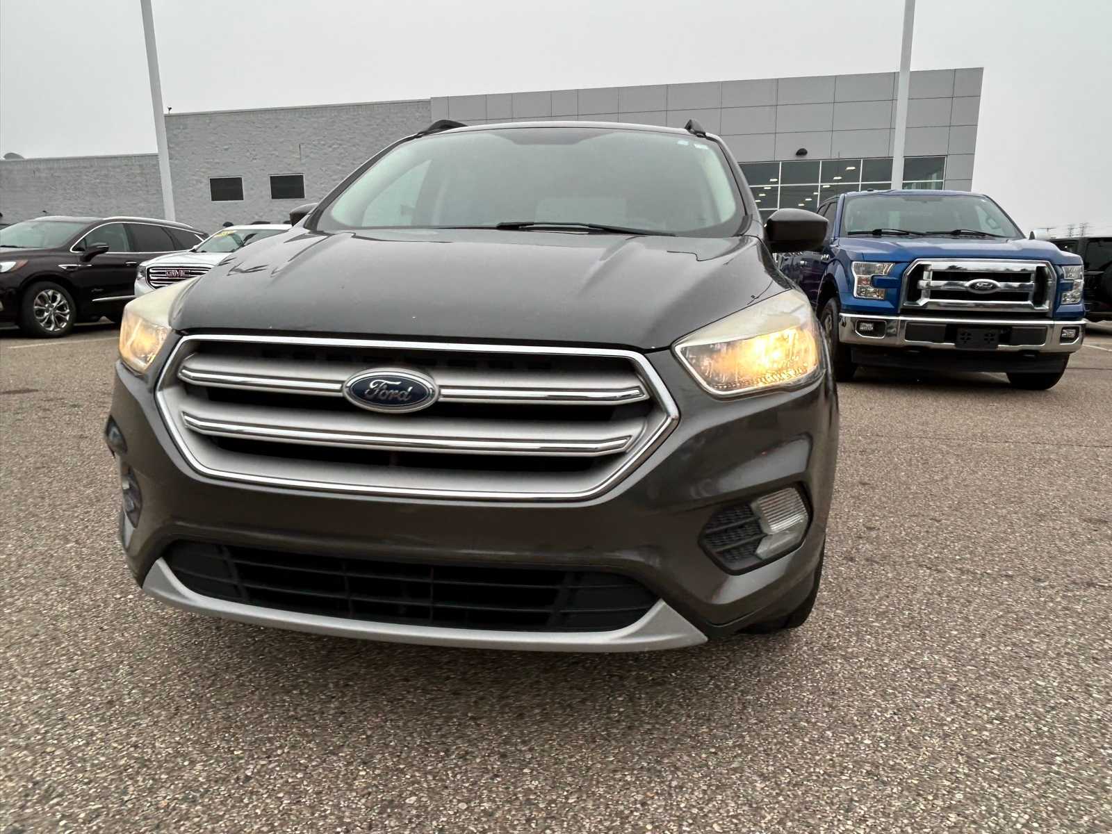 Thumbnail: 2018 Ford Escape - 3