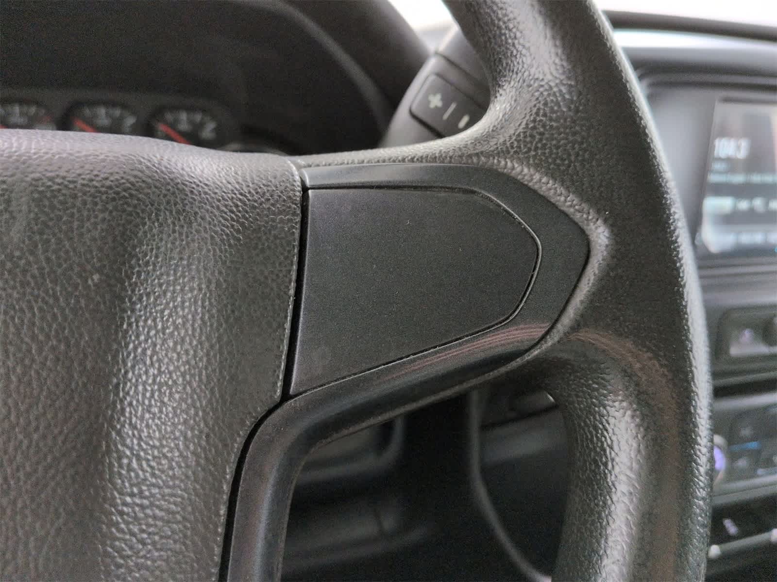 Thumbnail: 2019 Chevrolet Silverado 1500 - 25