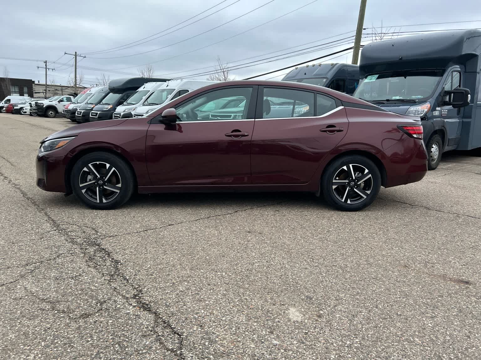 Thumbnail: 2025 Nissan Sentra - 27