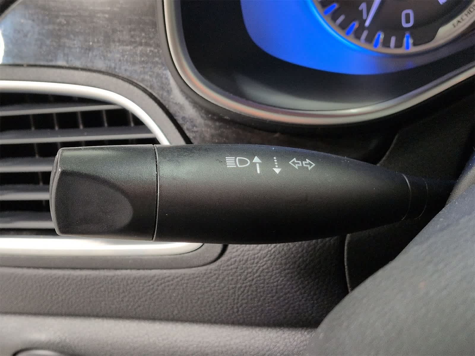 Thumbnail: 2015 Chrysler 200 - 29