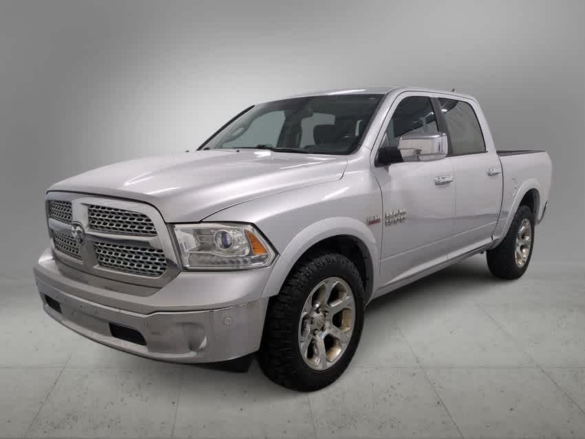 2016 RAM 1500 Laramie 4