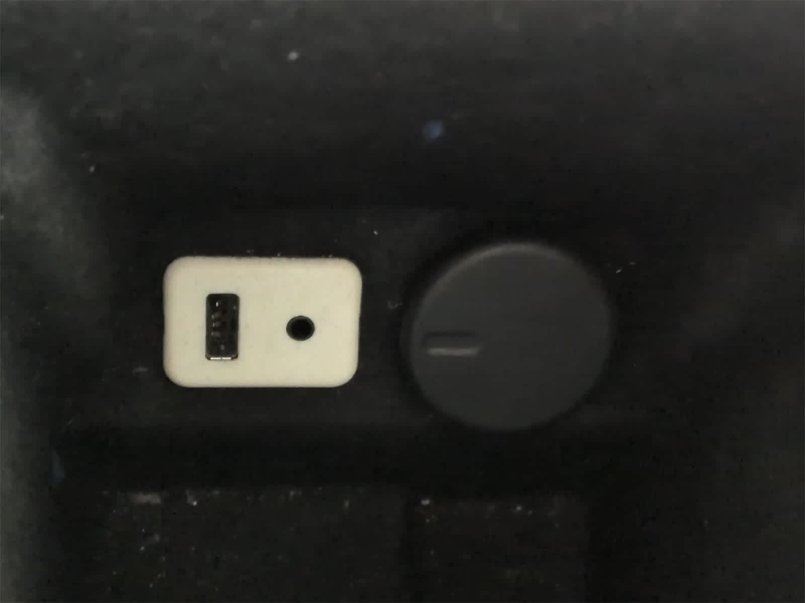 Thumbnail: 2010 Cadillac SRX - 33