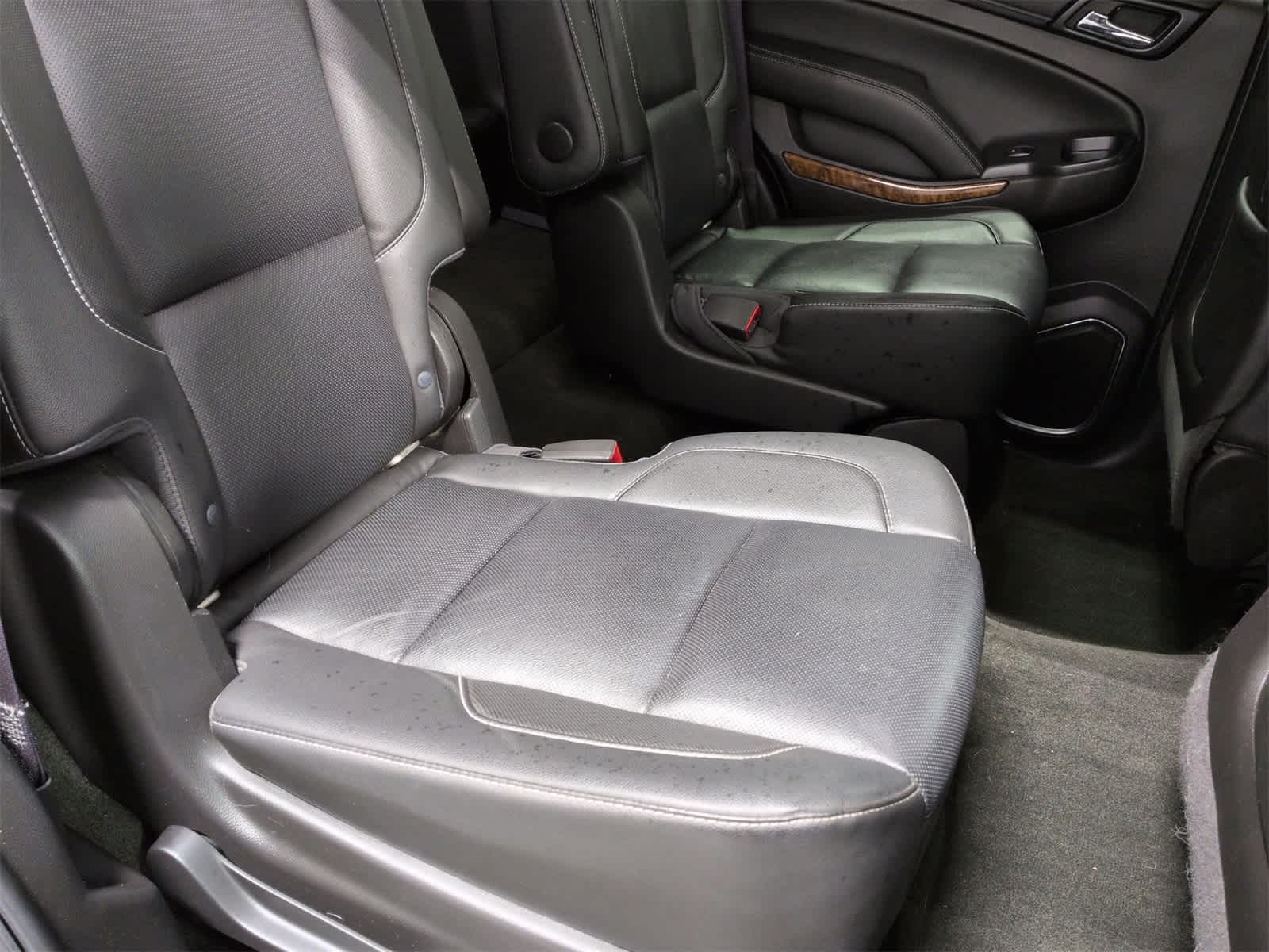 Thumbnail: 2016 Chevrolet Tahoe - 21