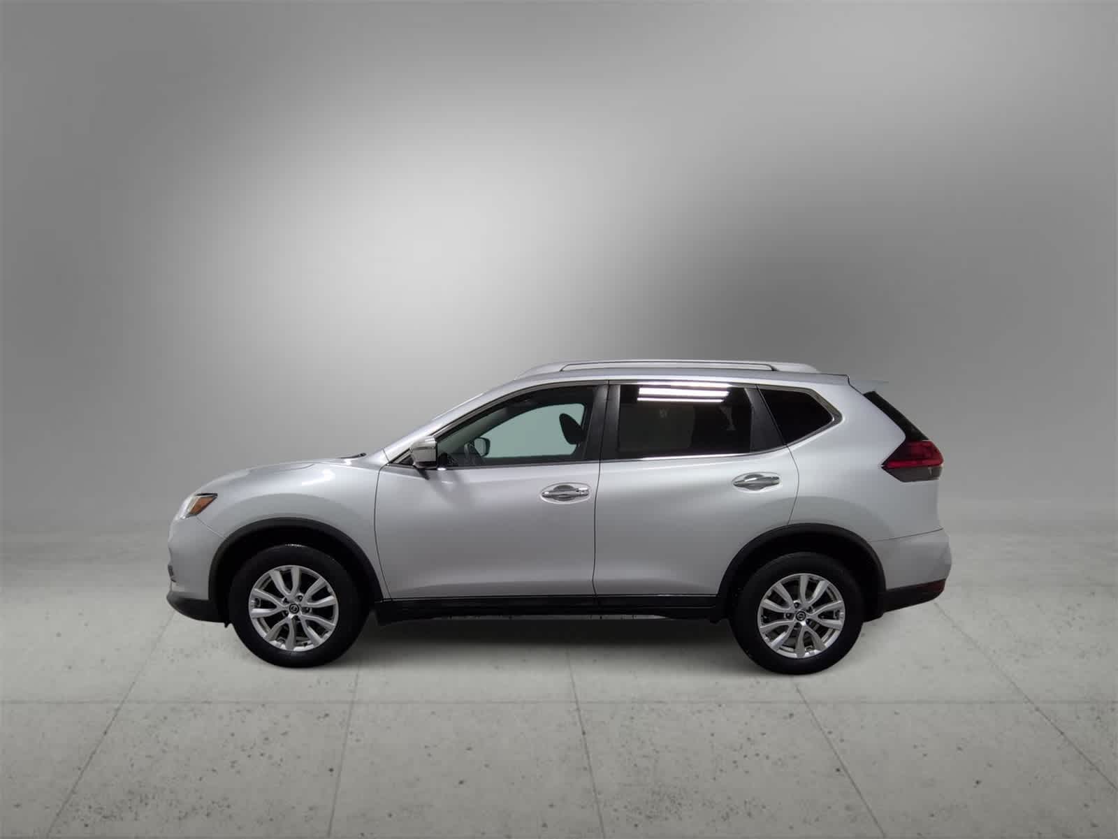 Thumbnail: 2017 Nissan Rogue - 5